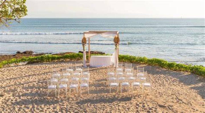 海と階段が決め手？ザ サーフ オーシャン テラス結婚式の“現実”と見どころ